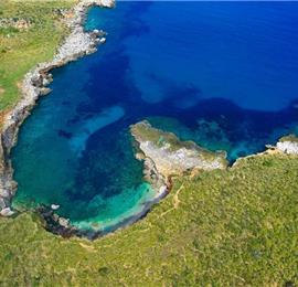 2 bedroom villa with jacuzzi & sea views, near Castellammare del Golfo, sleeps  4-5